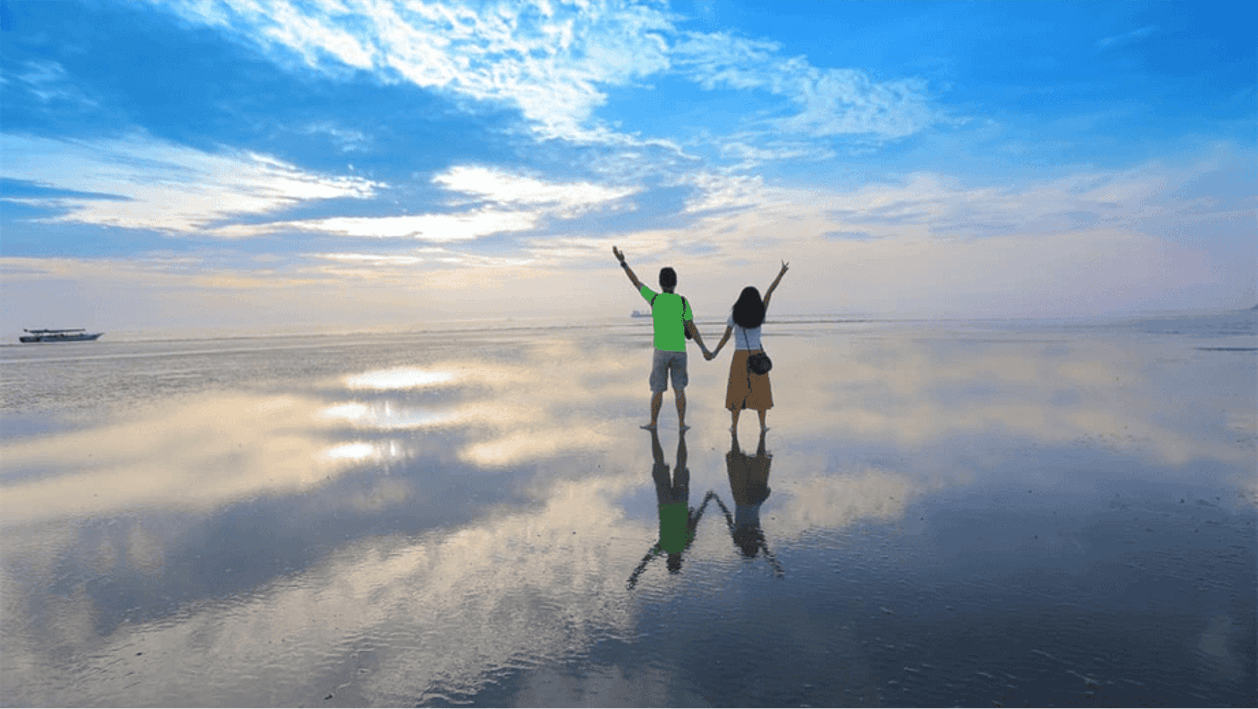 Experience the Beauty of Sky Mirror Tour in this 3D2N Adventure!